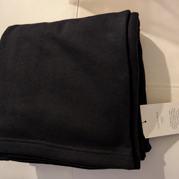 Aritzia Cozy Fleece Perfect Banded Wide Sweatpant Small NWT - Picture 10 of 10